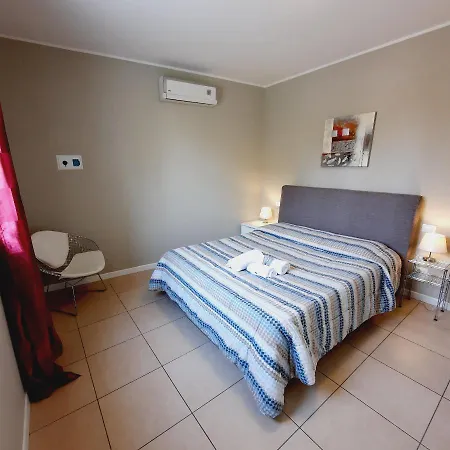 Villaggio Esmera דירה *
